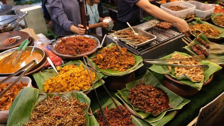 Nikmati Berburu Kuliner di Bekasi